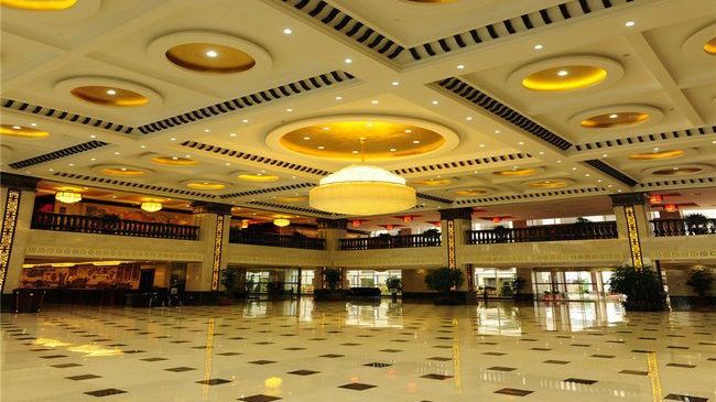Yinruilin International Hotel Куньмин Интерьер фото